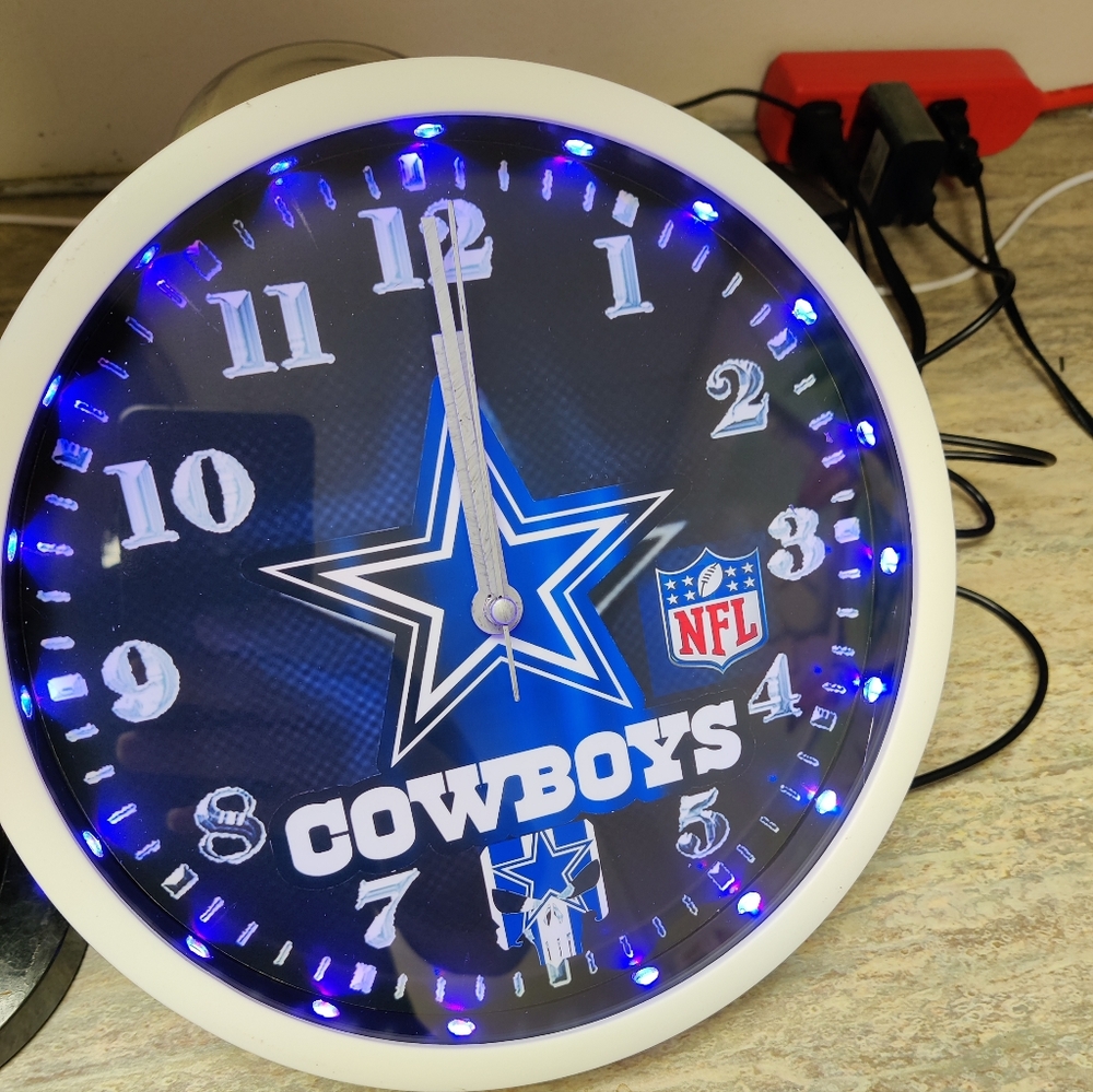 Dallas Cowboys clock